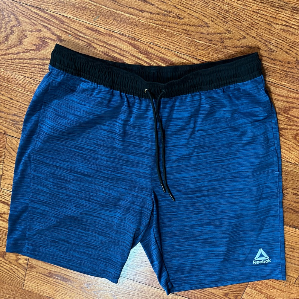 Reebok Men’s Speedwick Shorts W/Pockets Elastic Drawstring Waistband Size M